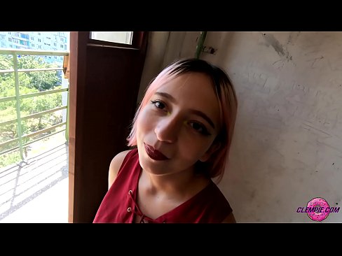 ❤️ 学生Sensual在内陆地区吸食陌生人--在他脸上射精 ☑ Porno❤